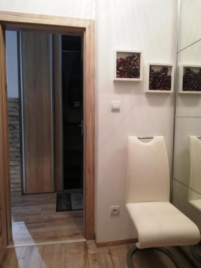Galeria Stastie Apartment เซเนซ ภายนอก รูปภาพ
