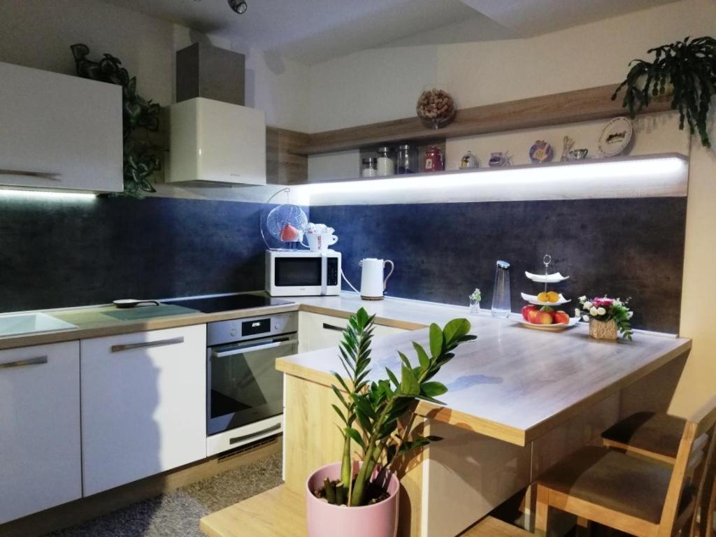 Galeria Stastie Apartment เซเนซ ภายนอก รูปภาพ